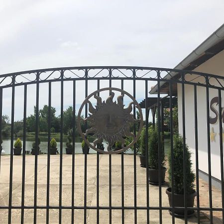 Vila Sunce Morović Exterior foto